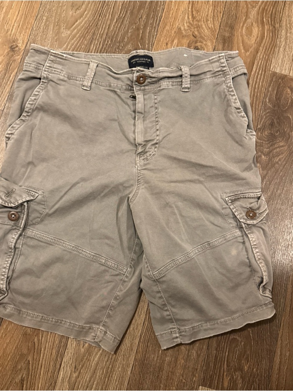 American Eagle Outfitters Men’s Taupe Cargo Shorts